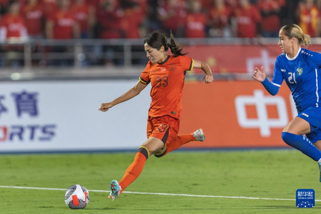国际女子足球比赛激烈角逐，获得赞誉的简单介绍