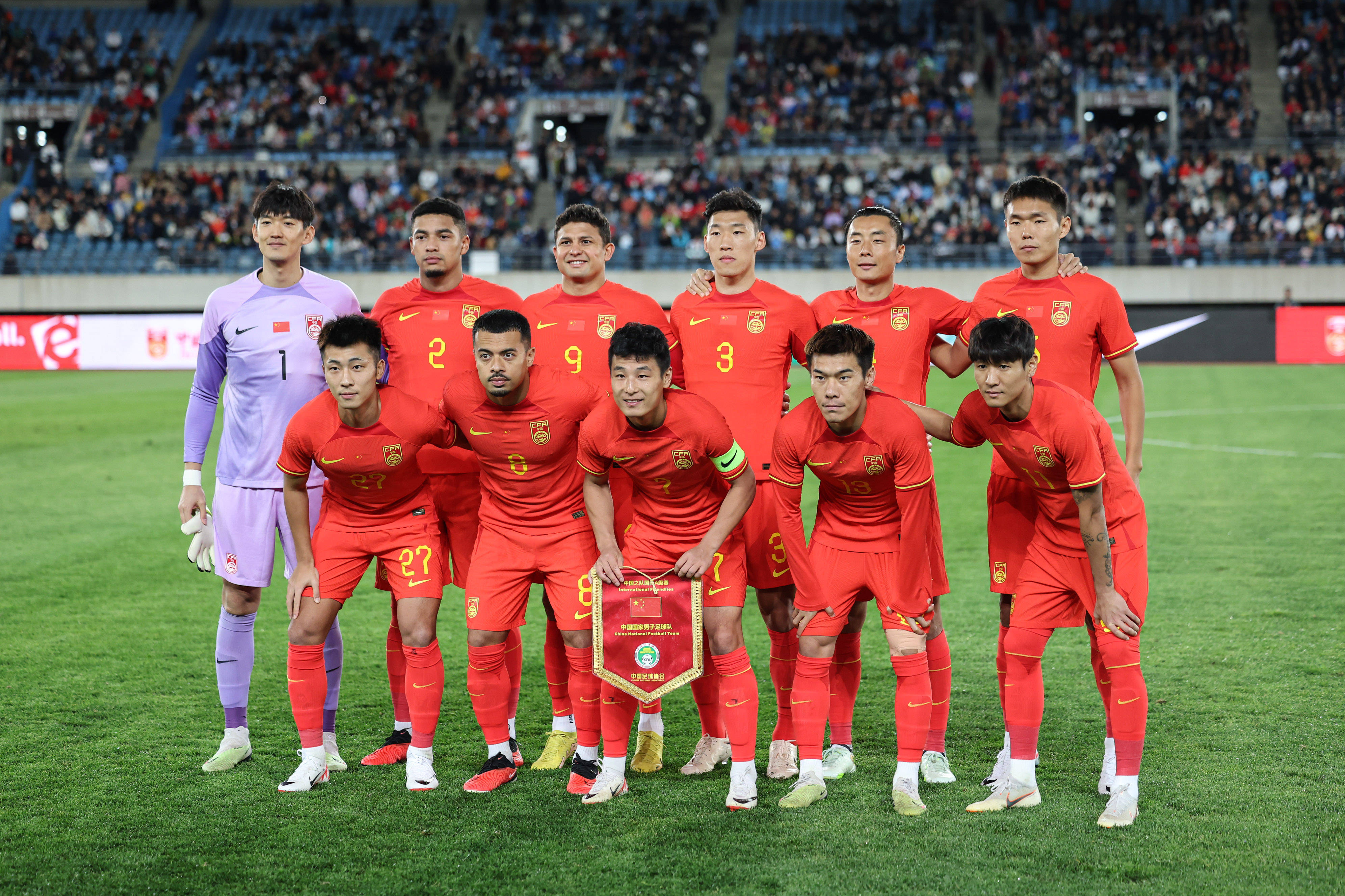 国足全力备战国际盛事，显神通，夺魁绝伦的简单介绍