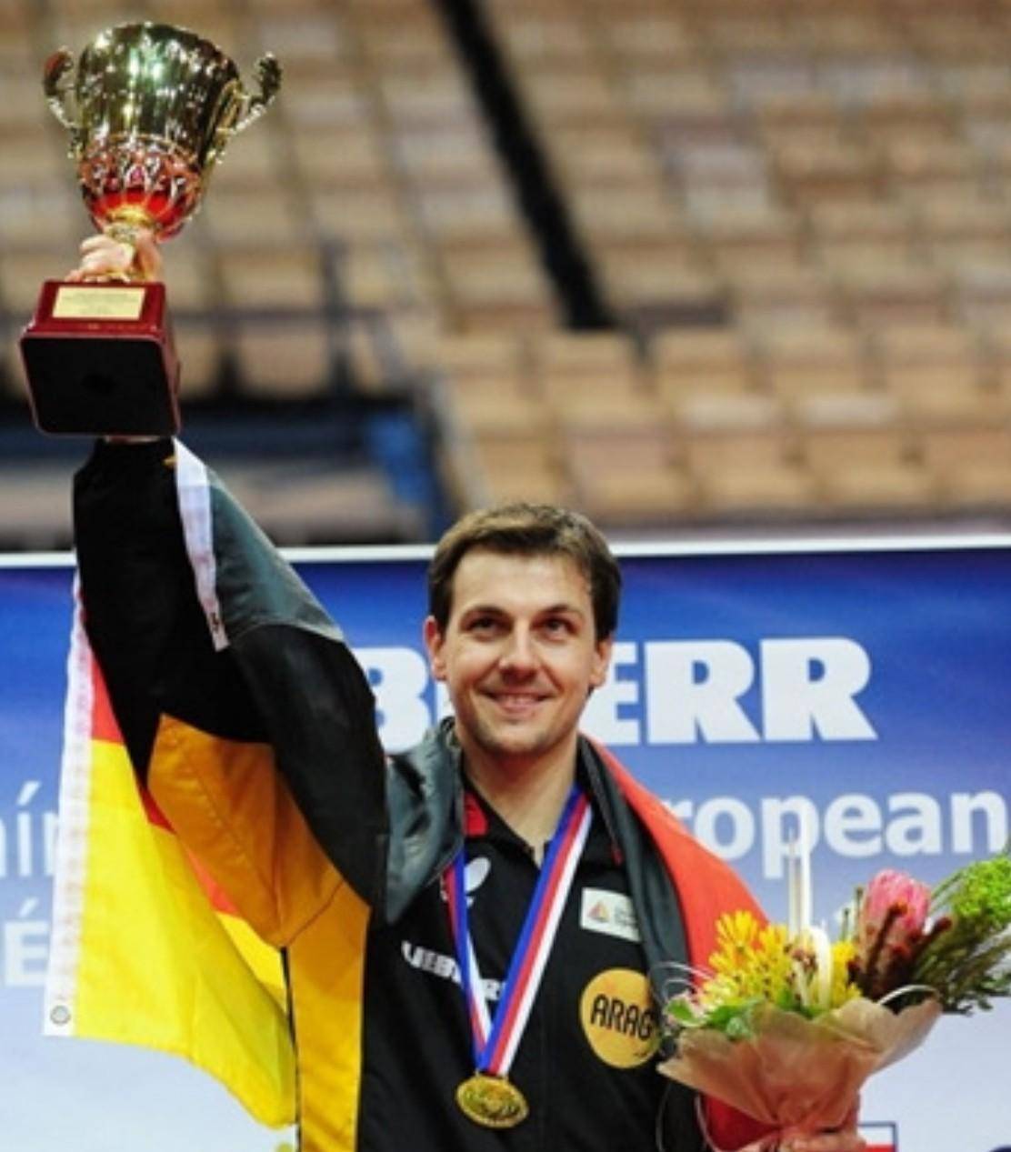 包含波兰乒乓球队轻取奥地利乒乓球队，波尔惊艳世界的词条