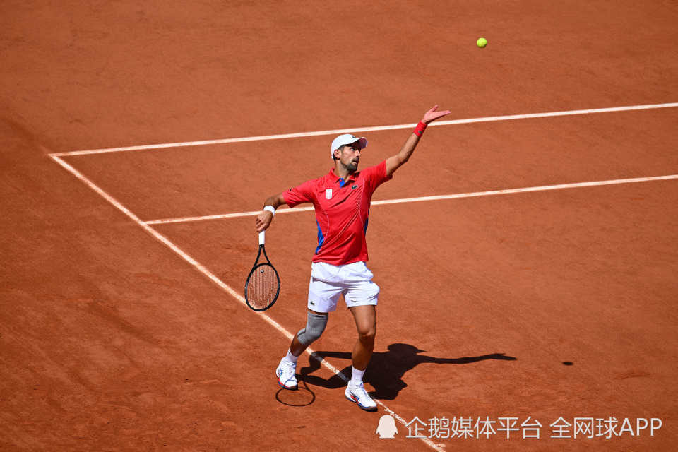 关于世界网球队碾压美国网球队，德约科维奇关键制胜的信息